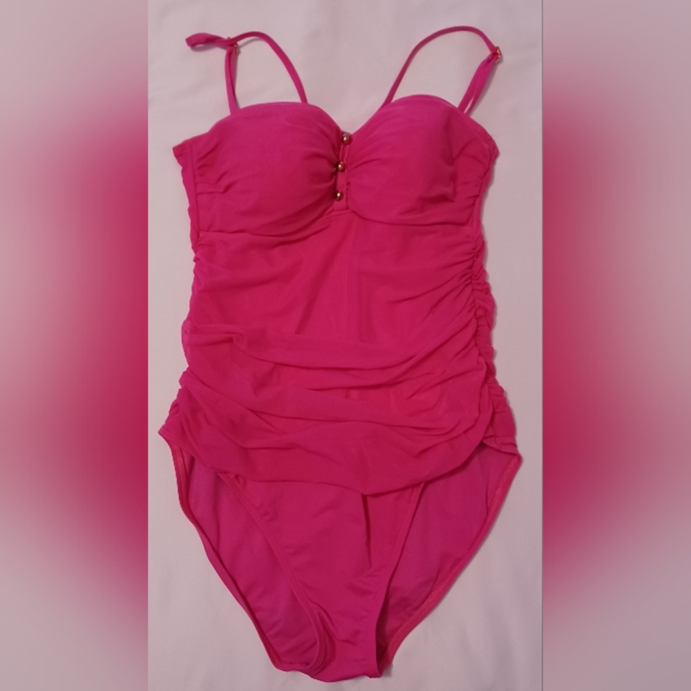 Vintage Lauren Ralph Lauren Sz 10    One pc Swimsuit Ruched Detail.